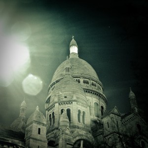 sacre coeur from below